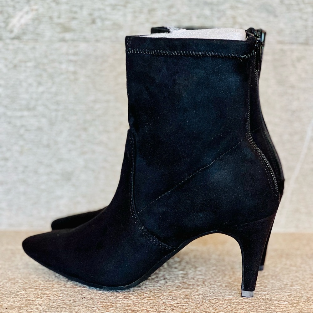 AEROSOLES Excess Black Fabric Ankle Boots. NWT. 7.5